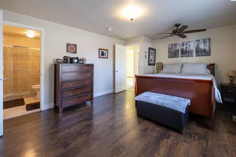 Bedroom - 310 SE Bellevue St, Pullman, WA 99163 photo 3 of 4