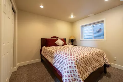 Bedroom - 310 SE Bellevue St, Pullman, WA 99163 photo 4 of 4