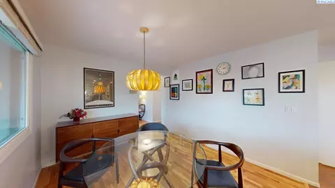 Dining - 310 SE Nebraska St, Pullman, WA 99163 photo 2 of 8