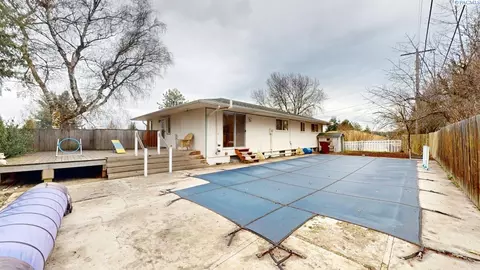 Exterior - 310 SE Nebraska St, Pullman, WA 99163 photo 5 of 6