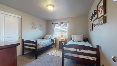 Bedroom - 1815 SW Panorama, Pullman, WA 99163 photo 7 of 8