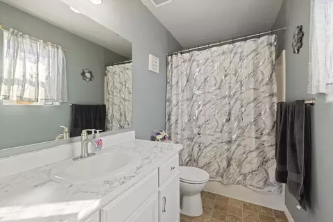 Bath - 502 Fallon Ct, Pasco, WA 99301 photo 2 of 2