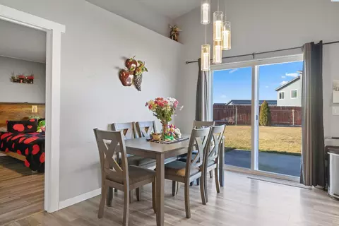 Dining - 502 Fallon Ct, Pasco, WA 99301 photo 1 of 2