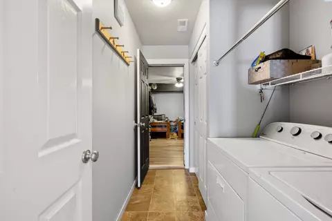 Entry Way - 502 Fallon Ct, Pasco, WA 99301 photo 1 of 1