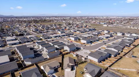 View/Area - 502 Fallon Ct, Pasco, WA 99301 photo 2 of 4
