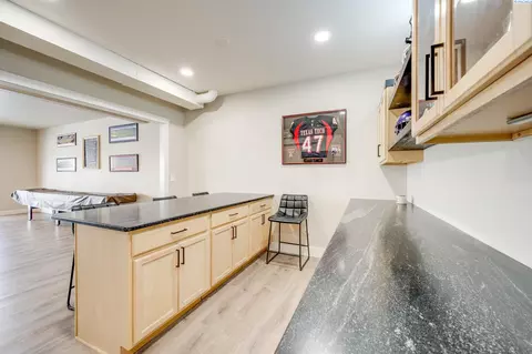Kitchen - 900 SW Finch Way, Pullman, WA 99163 photo 8 of 8