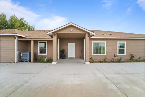 Exterior - 440 Tuck Rd, Eltopia, WA 99330 photo 1 of 15