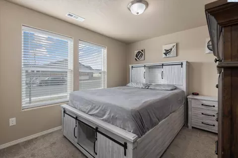 Bedroom - 3817 Road 80, Pasco, WA 99301 photo 3 of 5