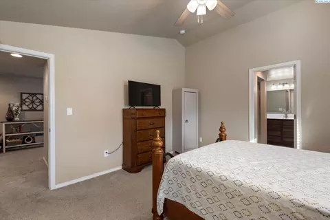 Bedroom - 3817 Road 80, Pasco, WA 99301 photo 2 of 5