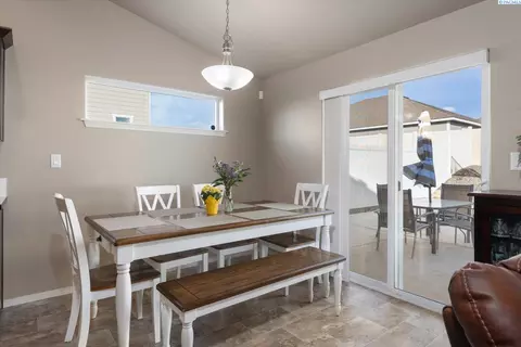 Dining - 3817 Road 80, Pasco, WA 99301 photo 1 of 1