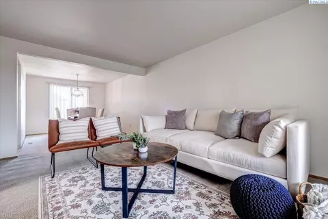 Living - 6712 Ruth Dr, Pasco, WA 99301 photo 1 of 2