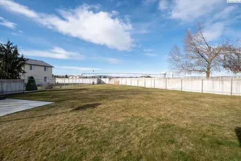 Exterior - 6712 Ruth Dr, Pasco, WA 99301 photo 11 of 11