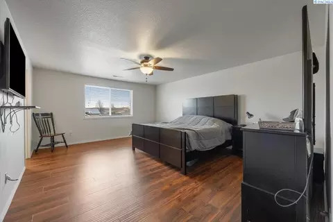 Bedroom - 5519 Johnson Dr, Pasco, WA 99301 photo 7 of 7