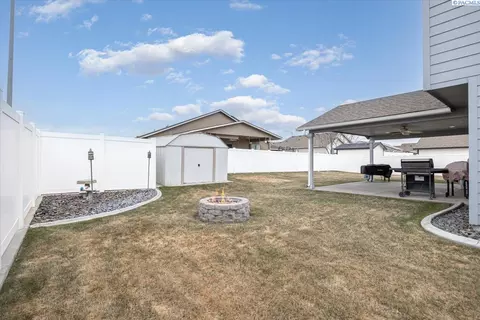 Exterior - 5519 Johnson Dr, Pasco, WA 99301 photo 5 of 5