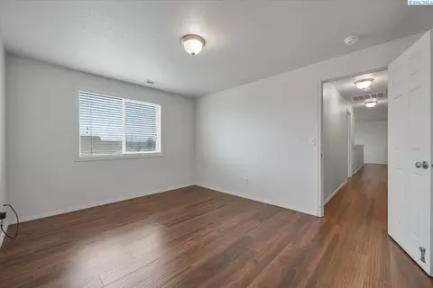 Other - 5519 Johnson Dr, Pasco, WA 99301 photo 4 of 7