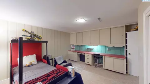 Bedroom - 1210 NW Orion Dr, Pullman, WA 99163 photo 6 of 9