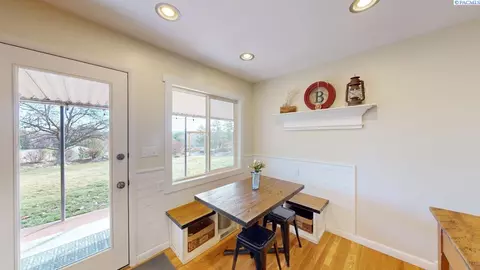 Dining - 1210 NW Orion Dr, Pullman, WA 99163 photo 5 of 5