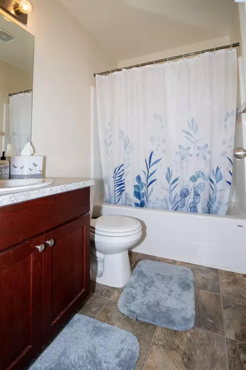 5416 Pimlico Dr, Pasco, WA 99301 photo 14