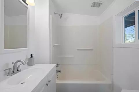 Bath - 311 E 5th St, Granger, WA 98932 photo 1 of 1
