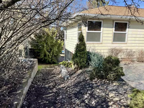 715 SE Taylor, Pullman, WA 99163 photo 5