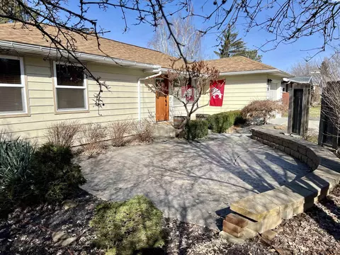 715 SE Taylor, Pullman, WA 99163 photo 3
