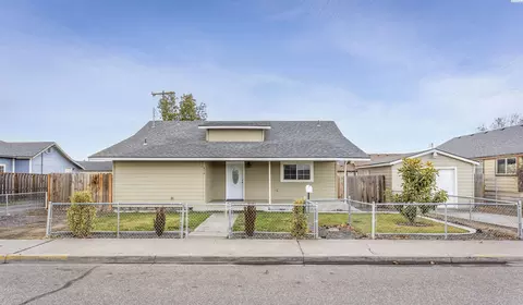616 W A St, Pasco, WA 99301 photo 1