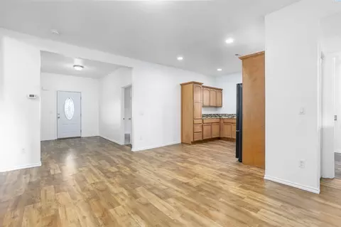 Living - 616 W A St, Pasco, WA 99301 photo 1 of 1