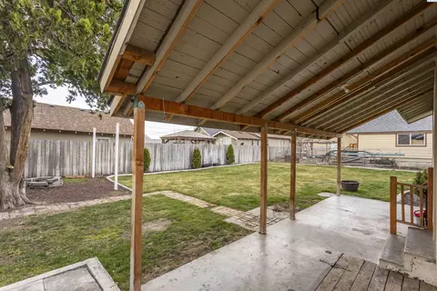 Exterior - 616 W A St, Pasco, WA 99301 photo 10 of 13