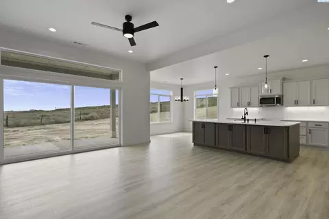 200 Spur Ct, Eltopia, WA 99330 photo 7