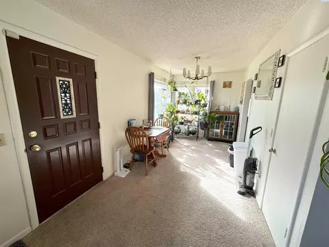 1045 NW Ritchie, Pullman, WA 99163 photo 3