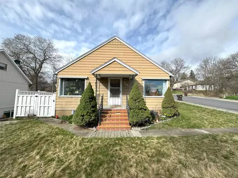 1045 NW Ritchie, Pullman, WA 99163 photo 1
