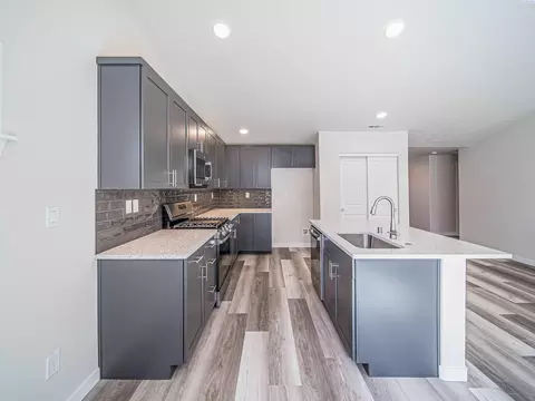 4916 Corinth Dr, Pasco, WA 99301 photo 2