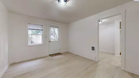 130 NW Webb, Pullman, WA 99163 photo 2
