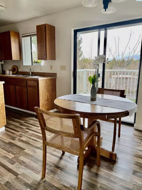 1714 NW Lamont #B, Pullman, WA 99163 photo 8