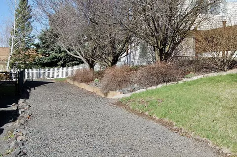 Other - 1615 NW Arcadia Dr, Pullman, WA 99163 photo 7 of 8
