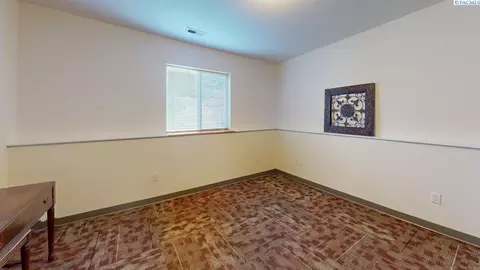 Other - 1615 NW Arcadia Dr, Pullman, WA 99163 photo 5 of 8