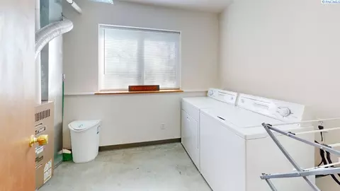 Other - 1615 NW Arcadia Dr, Pullman, WA 99163 photo 6 of 8