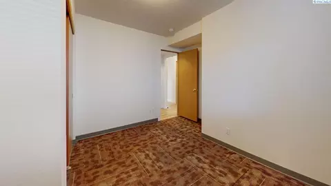 Bedroom - 1615 NW Arcadia Dr, Pullman, WA 99163 photo 6 of 6