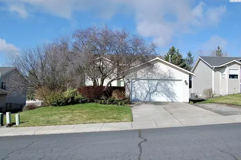 1615 NW Arcadia Dr, Pullman, WA 99163 photo 1