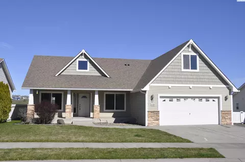 Exterior - 1100 SW Latour Peak St, Pullman, WA 99163 photo 1 of 7