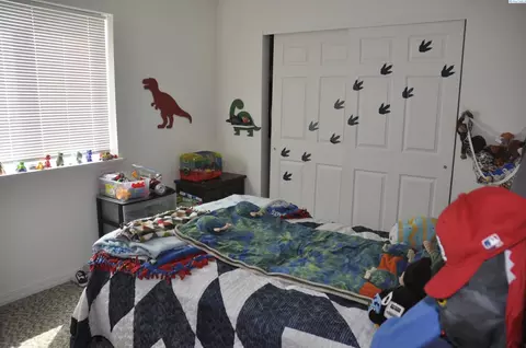 Bedroom - 1100 SW Latour Peak St, Pullman, WA 99163 photo 2 of 5
