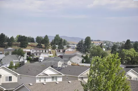 View/Area - 1100 SW Latour Peak St, Pullman, WA 99163 photo 1 of 1