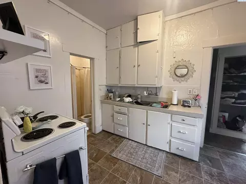Kitchen - 925 NE Monroe, Pullman, WA 99163 photo 1 of 6