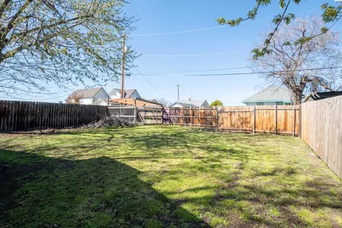 Exterior - 1220 S 3rd Ave, Pasco, WA 99301 photo 4 of 14