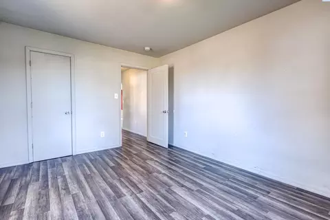 Bedroom - 1220 S 3rd Ave, Pasco, WA 99301 photo 2 of 2