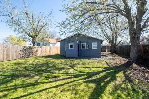 Exterior - 1220 S 3rd Ave, Pasco, WA 99301 photo 8 of 14
