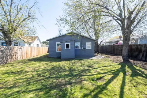 Exterior - 1220 S 3rd Ave, Pasco, WA 99301 photo 7 of 14
