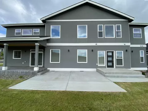 Exterior - 1745 SW Barclay Ridge Dr, Pullman, WA 99163 photo 4 of 4