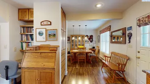Dining - 550 SE High St, Pullman, WA 99163 photo 1 of 4