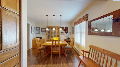 Dining - 550 SE High St, Pullman, WA 99163 photo 2 of 4